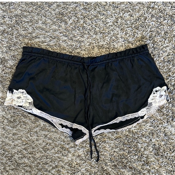 Pajama set ✨BUNDLE✨ - Picture 14 of 16